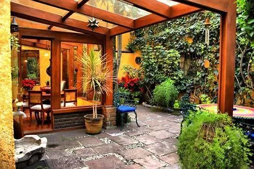 La Casita Del Patio Bed and breakfast 2*